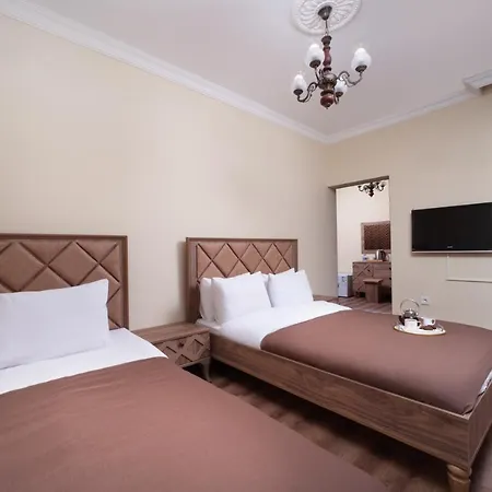 Отель Taxim Cool 4*